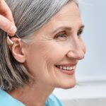 補聴器で聴力が下がることはある？